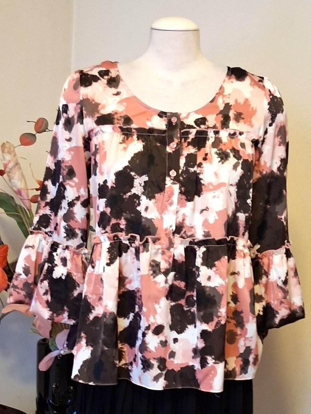 NWOT Women's Pink Brown Printed 3/4 Sleeve Blouse Ruffle Pleated Top 10 M
